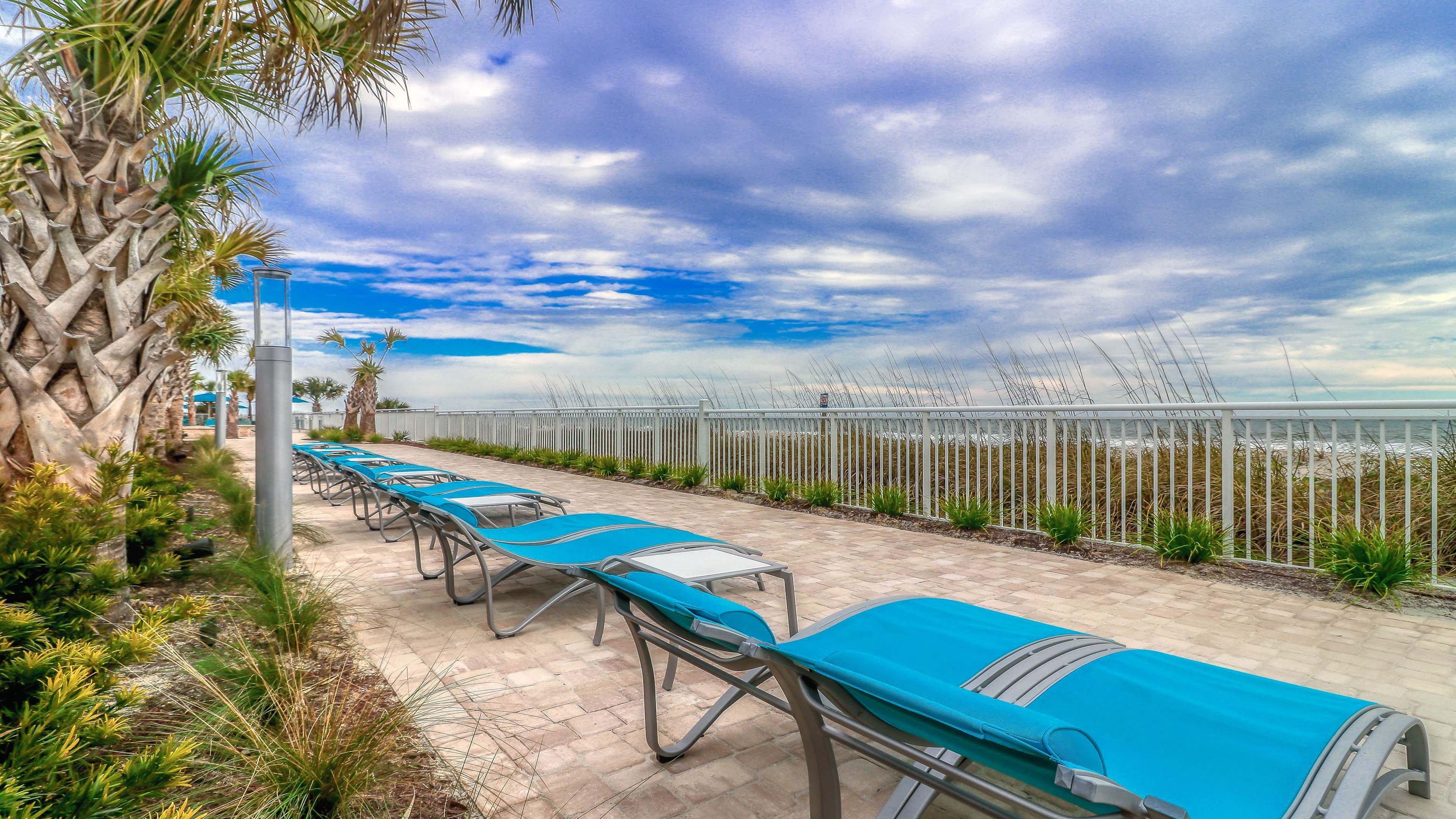 Holiday Inn Resort Oceanfront At Surfside Beach By Ihg Екстериор снимка