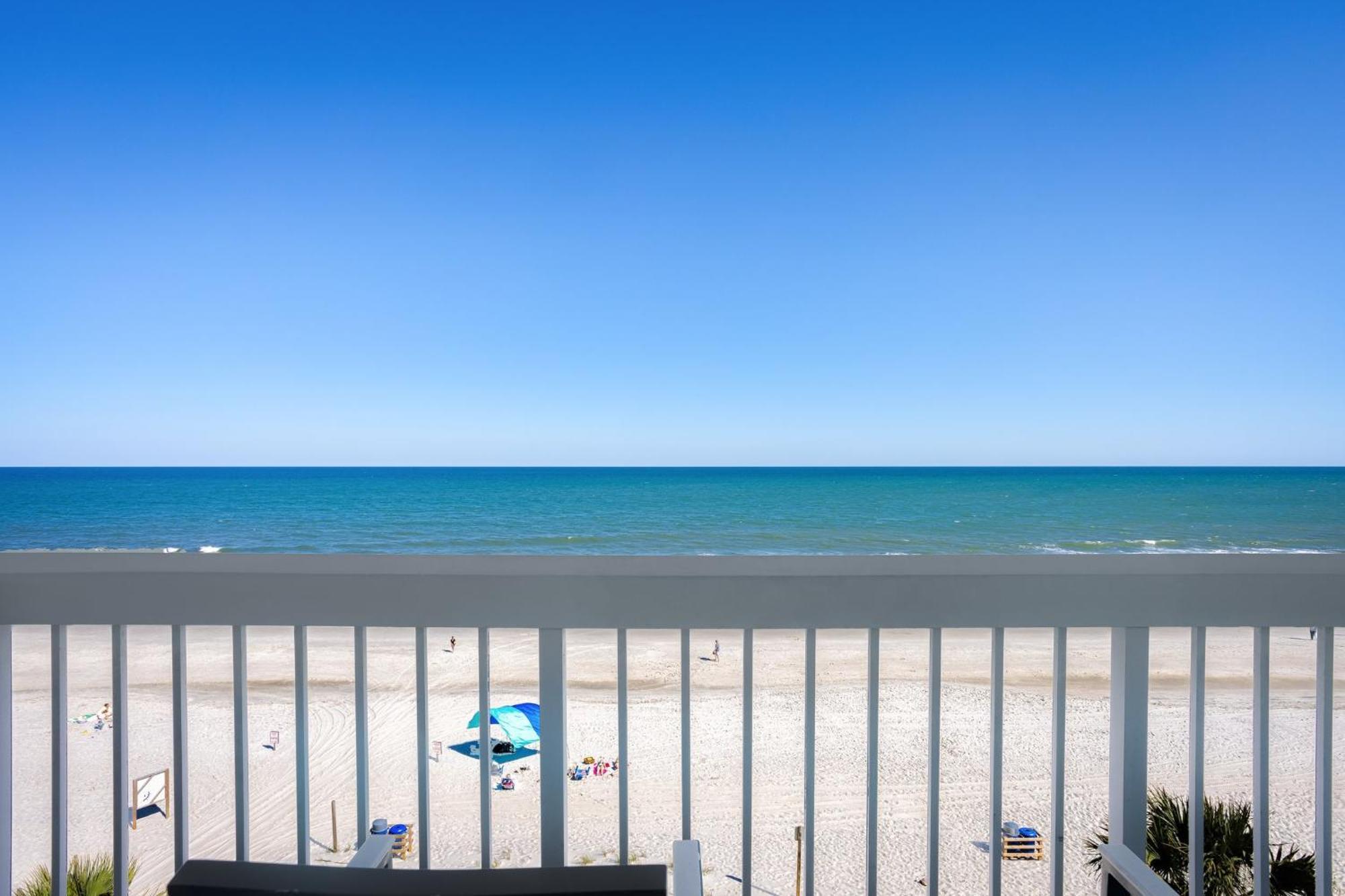 Holiday Inn Resort Oceanfront At Surfside Beach By Ihg Екстериор снимка